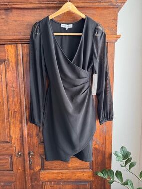 Almost Famous Black Ruched Bodicon Sheer Sleeves V-neck Dress